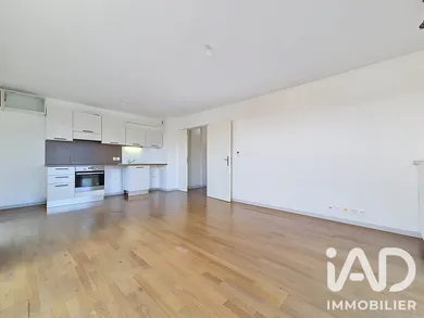 Appartement à Bussy-Saint-Georges (77600)