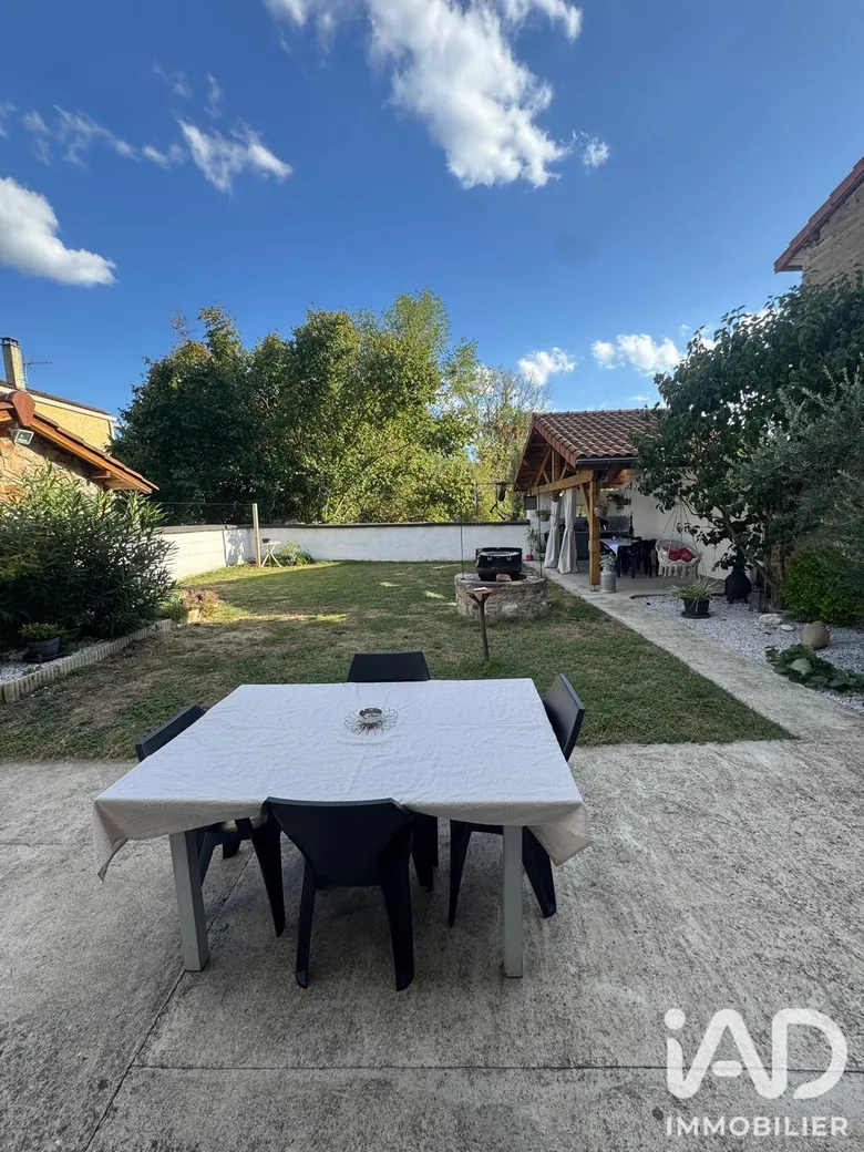 Maison 6 pièces 145 m² · à Lezoux · 145 m² · 303 000 €