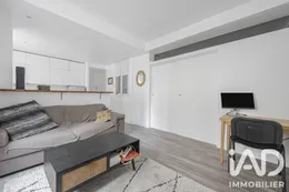Apartment in Paris (75019)