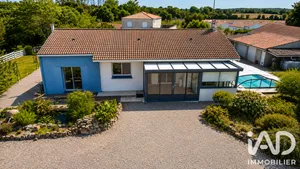 Maison traditionnelle à Avrillé (85440)