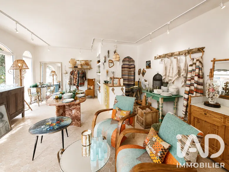 Local commercial 36 m² · à L'Isle-sur-la-Sorgue · 36 m² · 68 000 €