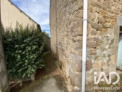 Maison à Plœuc-L'Hermitage (22150)