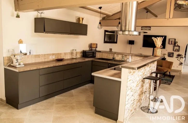Maison 6 pièces 143 m² · à Villeneuve-en-Retz · 143 m² · 1 390 €/mois