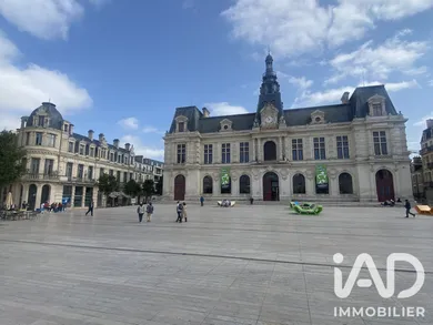 Immeuble à Poitiers (86000)