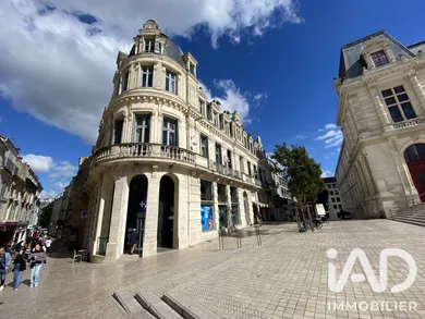 Immeuble à Poitiers (86000)