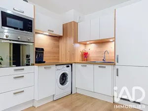 Apartment in Montreuil (93100)