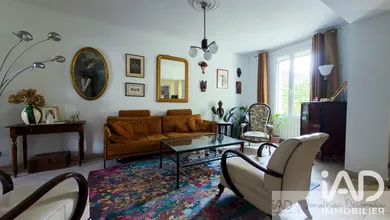 Mansion in Vayres (33870)