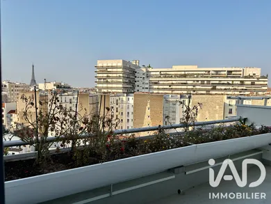 Apartment in Paris (75015)