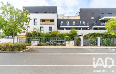 Apartment in Villepreux (78450)