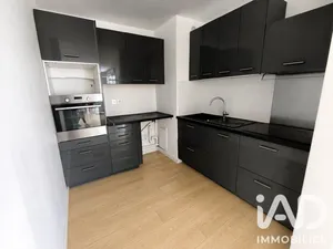 Apartment in Bordeaux (33100)