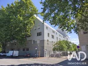 Apartment in Bordeaux (33100)