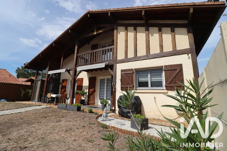 Maison 6 pièces 118 m² · à Gujan-Mestras · 118 m² · 490 000 €