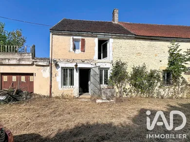 Maison de campagne à Mailly-le-Château (89660)