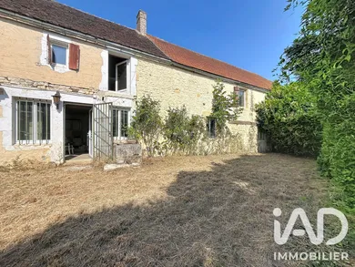 Maison de campagne à Mailly-le-Château (89660)