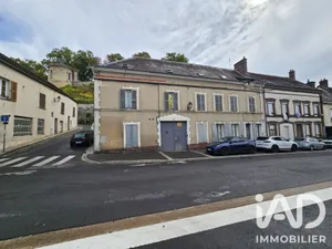 Building in Dreux (28100)