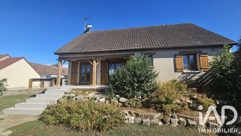 Maison 3 pièces 82 m² · à Cannes-Écluse · 82 m² · 260 000 €