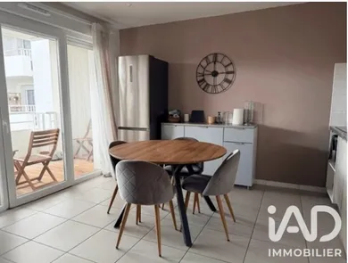 Appartement à Saint-Médard-en-Jalles (33160)