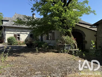 Maison de campagne à Saint-Hippolyte (12140)