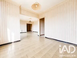Appartement à Saint-Bonnet-le-Château (42380)