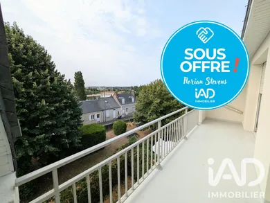 Apartment in Saint-Cyr-sur-Loire (37540)