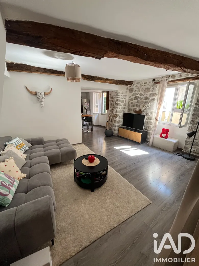Appartement 3 pièces 74 m² · à Peille · 74 m² · 980 €/mois