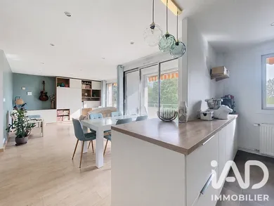Apartment in Oullins (69600)