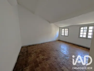 Apartment in Aix-en-Provence (13100)