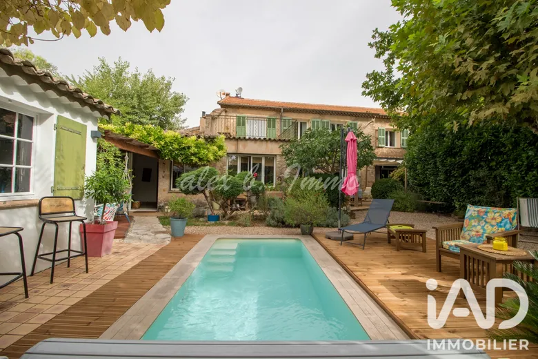 Maison 9 pièces 220 m² · à Taradeau · 220 m² · 490 000 €