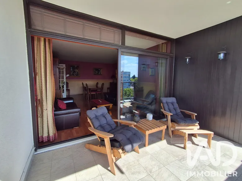 Appartement 4 pièces 99 m² · à Croix · 99 m² · 240 000 €
