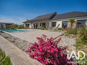 House in Lagor (64150)