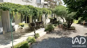Maison traditionnelle à Roquemaure (30150)