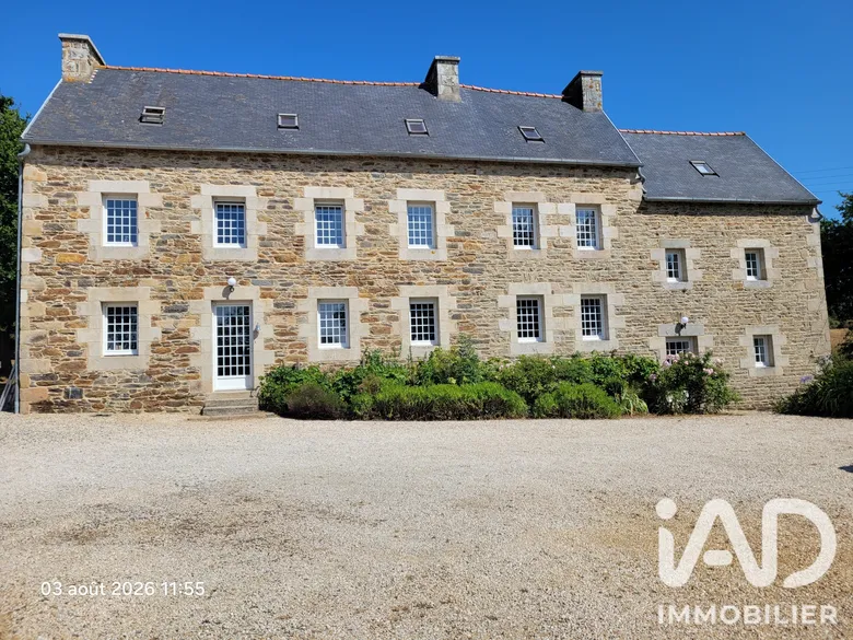 Maison 11 pièces 249 m² · à Coatréven · 248,6 m² · 444 000 €