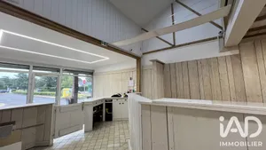 Commercial walls in Santeny (94440)