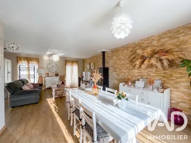 Detached house in Puiseaux (45390)