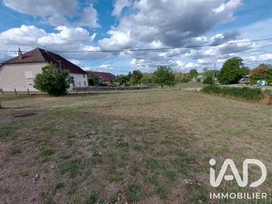 Building plot in Sarrogna (39270)