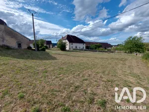 Building plot in Sarrogna (39270)