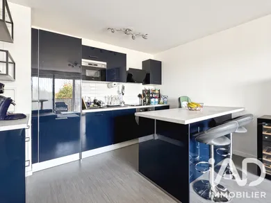 Apartment in Bondoufle (91070)
