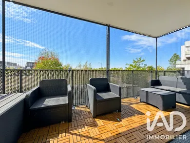 Apartment in Bondoufle (91070)