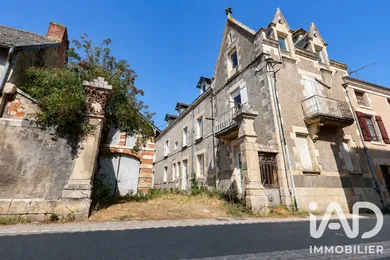 Maison de ville à Saint-Savin (86310)