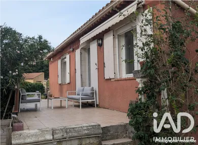 Maison traditionnelle à Pouzilhac (30210)