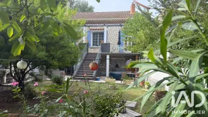 House in Saint-Saturnin-lès-Avignon (84450)