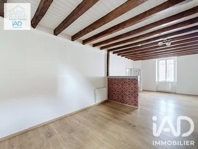 Maison à Saint-Pierre-le-Moûtier (58240)