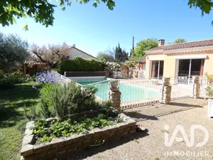 Maison traditionnelle à Bollène (84500)