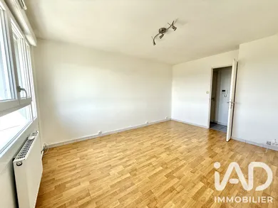 Apartment in Mérignac (33700)