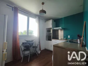 Apartment in Villenave-d'Ornon (33140)