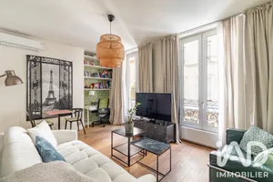 Apartment in Paris (75002)