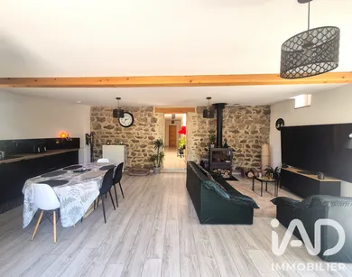 Maison de campagne à Le Vernet-Chaméane (63580)
