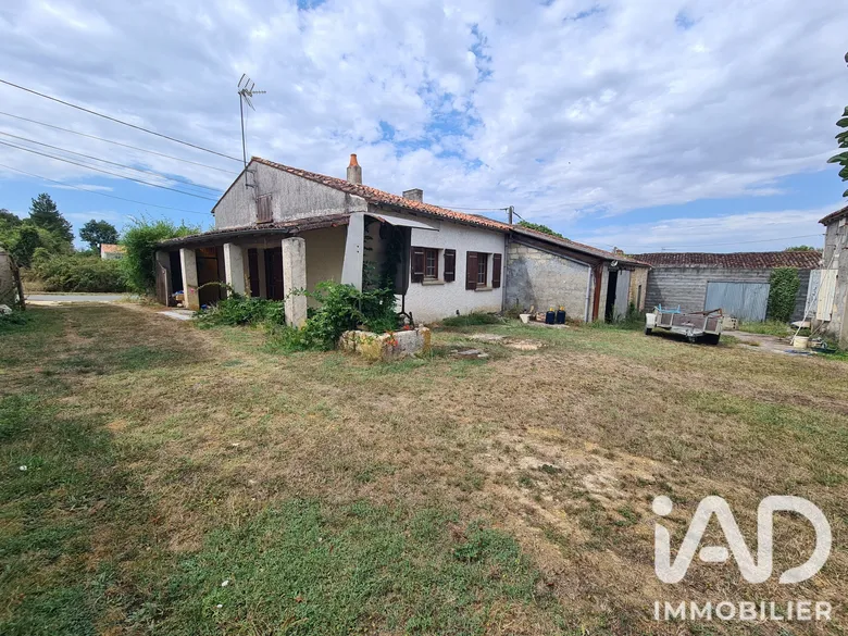 Maison 4 pièces 89 m² · à Taillebourg · 89 m² · 56 000 €