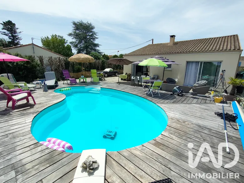 Maison 3 pièces 107 m² · à Mortagne-sur-Gironde · 107 m² · 240 000 €