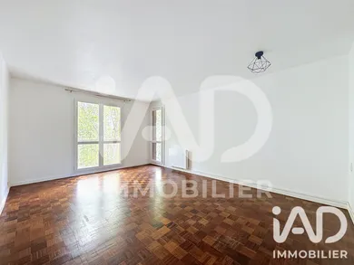 Apartment in Maisons-Laffitte (78600)